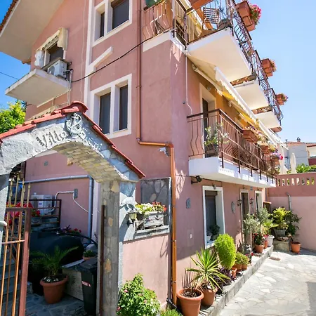 Eleni Aparthotel Skala Marion
