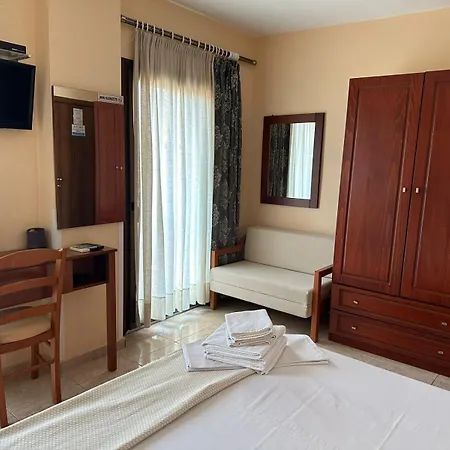 Eleni Lejlighedshotel 3*