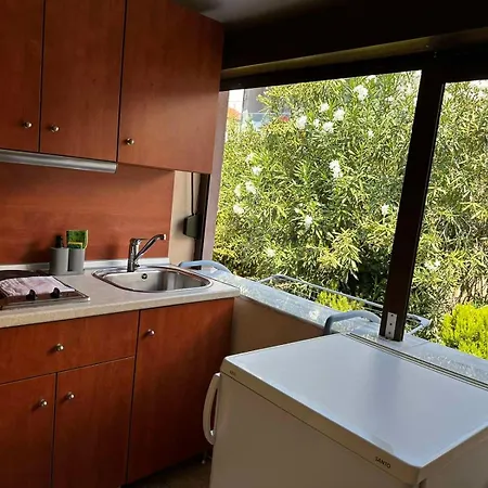 Eleni Aparthotel