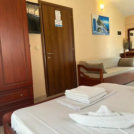 Aparthotel Eleni 3*