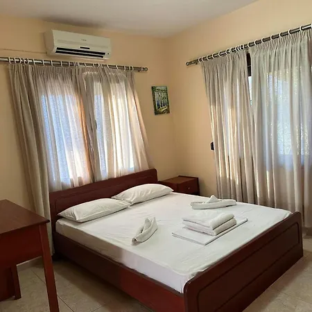 Eleni Aparthotel