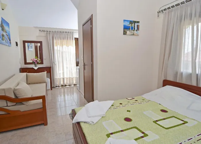 Hotel de apartamente Eleni 3*