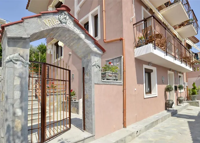 Eleni 3* Skála Marión