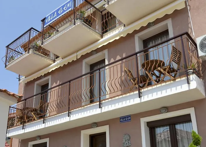 Hotel de apartamente Eleni Skála Marión