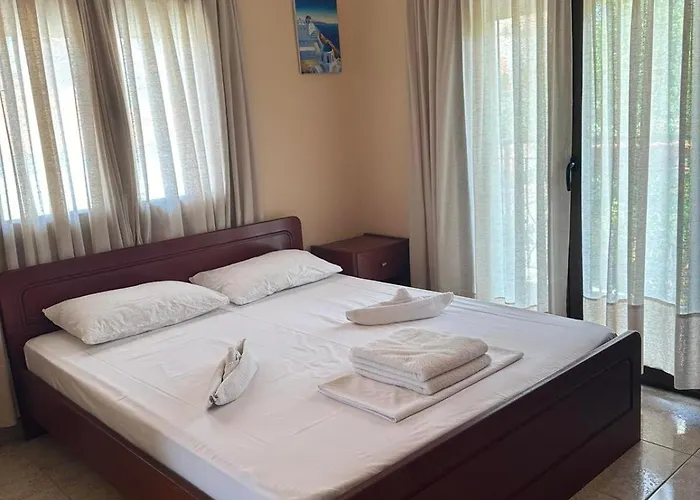 Hotel de apartamente Eleni 3*