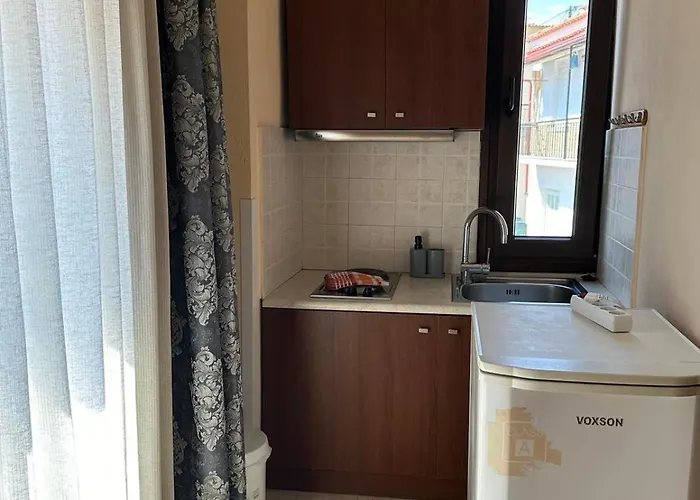 Eleni 3* Skála Marión