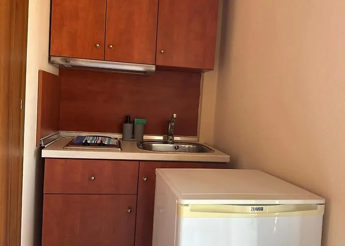 Hotel de apartamente Eleni Skála Marión